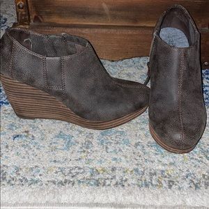 Hardly worn wedge booties